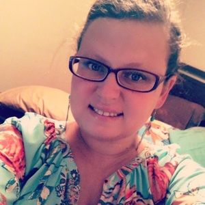 Meet your Posher, Paula